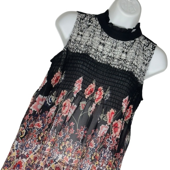 Alter’d State Black Semi Sheer Floral Smocked Sleeveless Keyhole Top Small - Picture 6 of 11